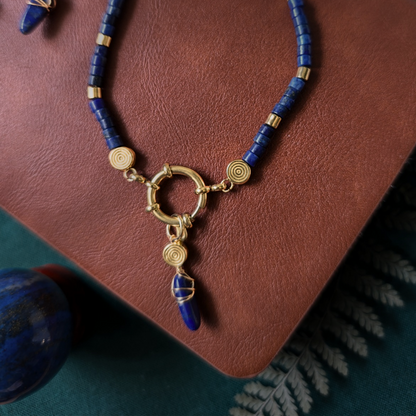 VOLLMONDBOX • LAPISLAZULI