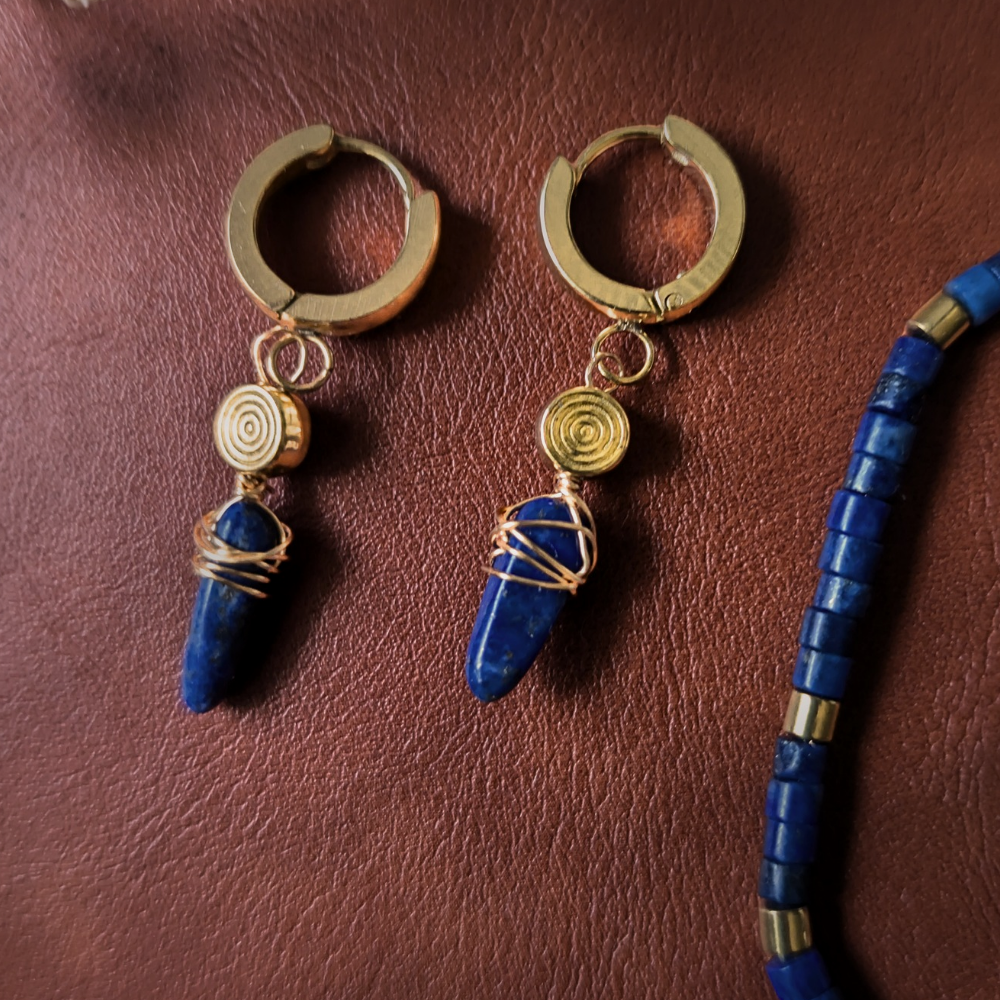 VOLLMONDBOX • LAPISLAZULI